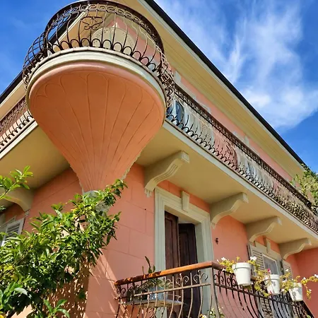 Casa Salvan ベッド・アンド・ブレックファスト Rodello